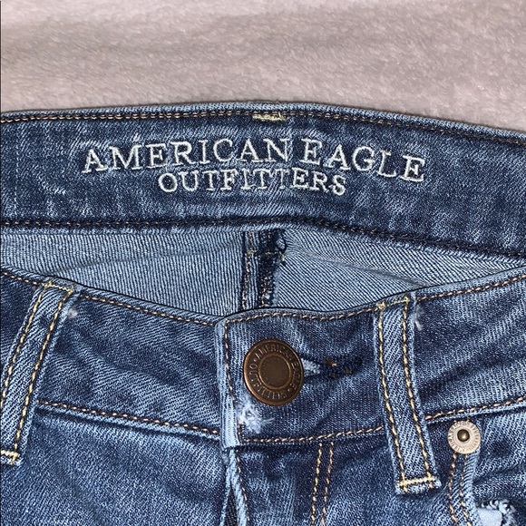 American Eagle Medium Wash Skinny Stretch Jeans - Picture 3 of 8